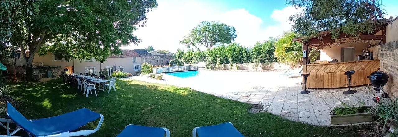 Les Dodos De Rose Bed & Breakfast Doue-la-Fontaine Bagian luar foto
